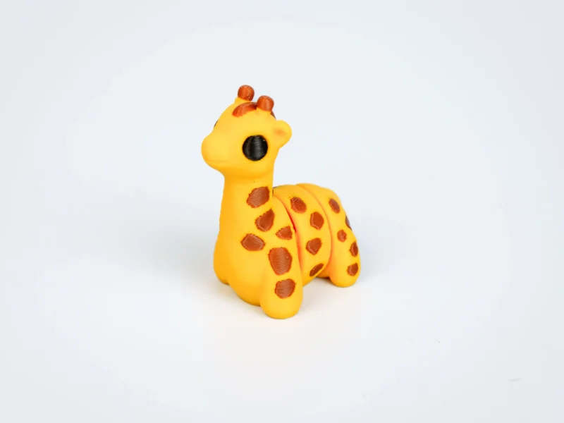 Mini articulated Giraffe - front view