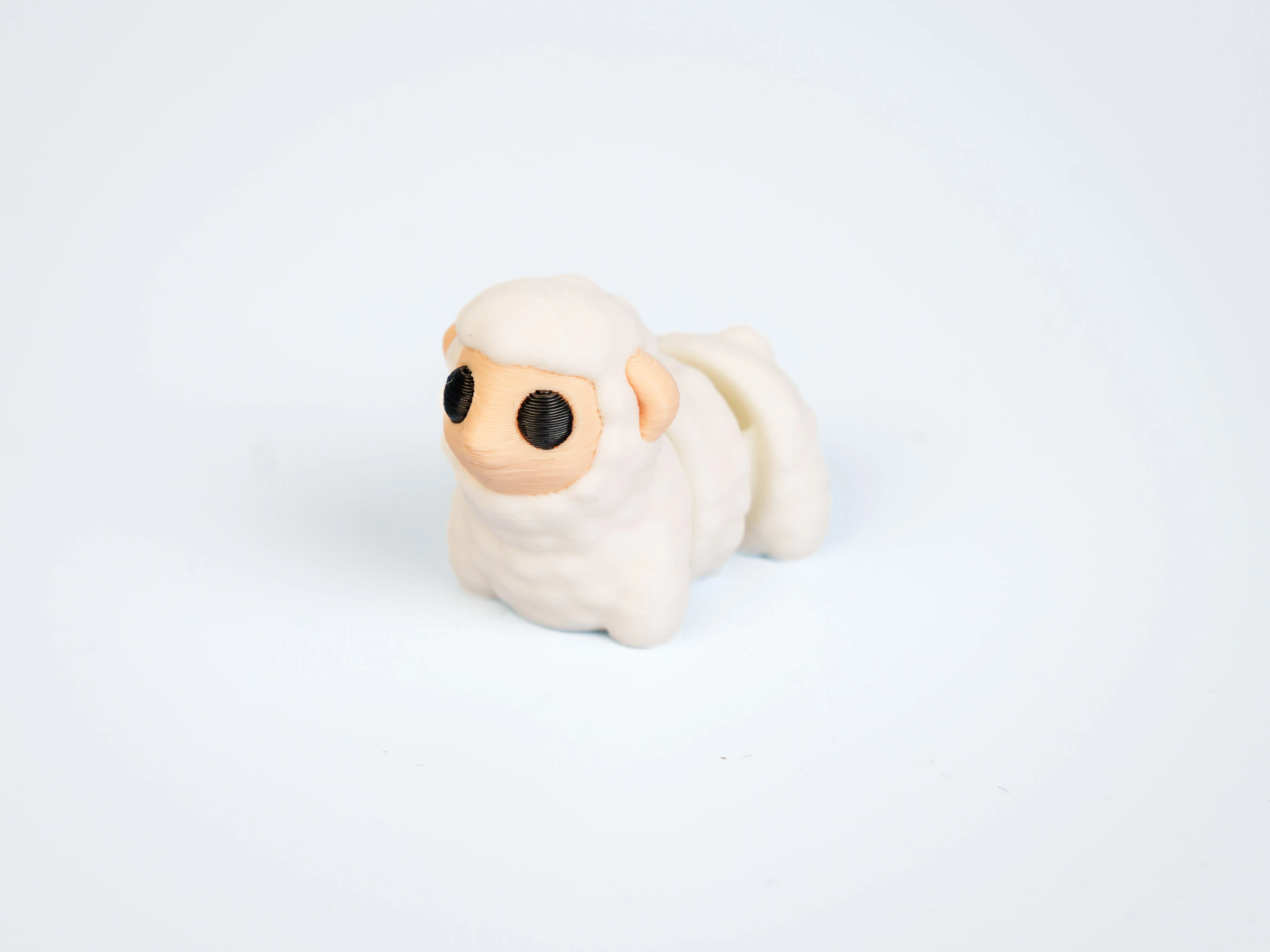 Mini articulated Sheep - front view