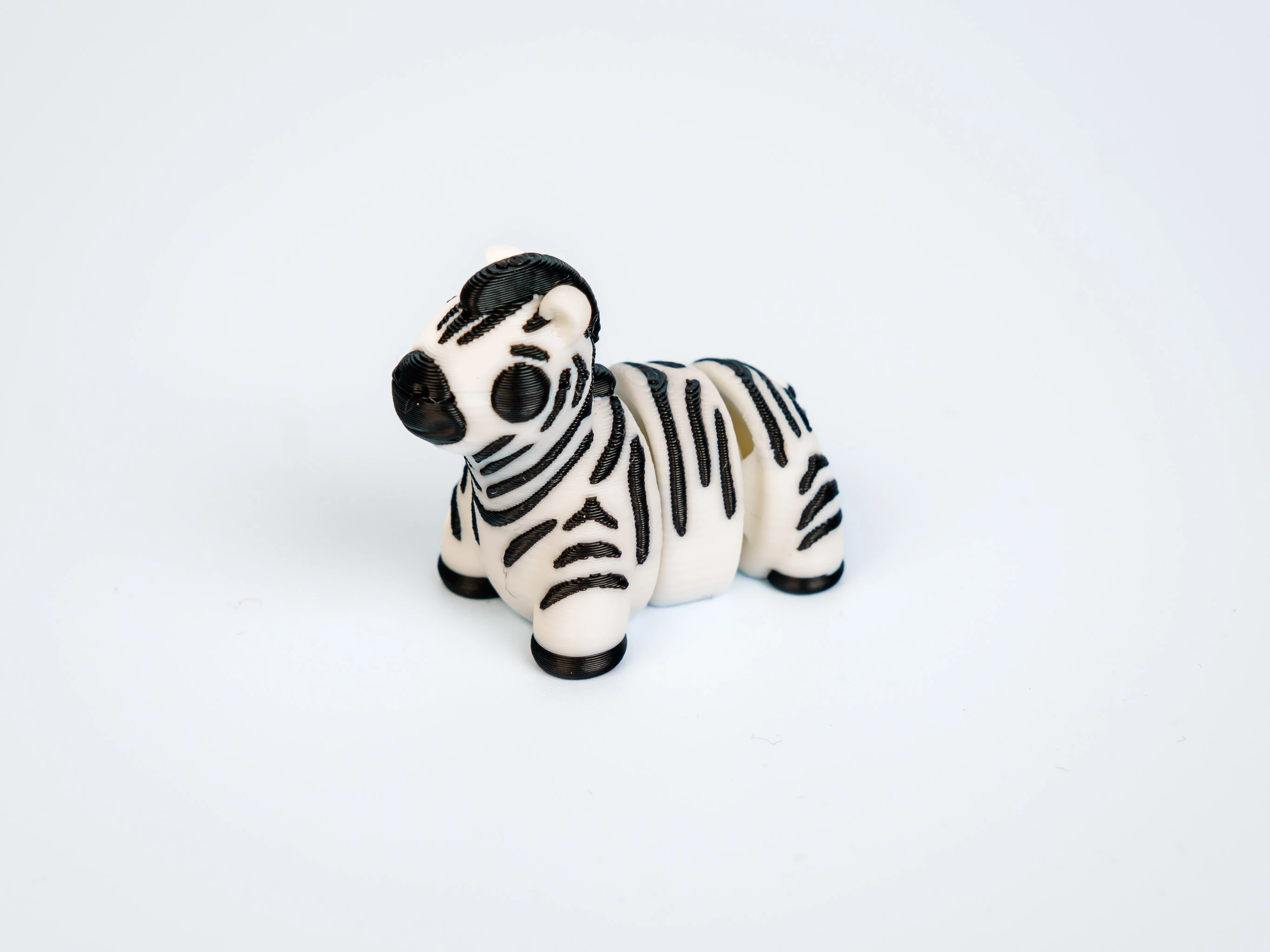 Mini articulated Zebra - front view